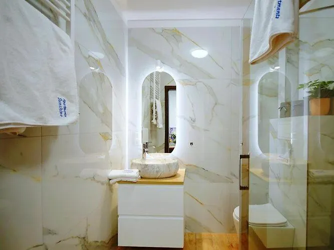 Homes With Terraces, Mielenko