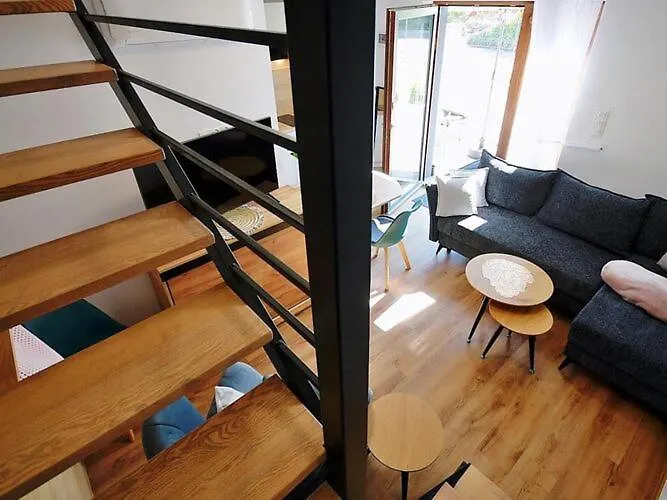 Homes With Terraces, * Mielenko